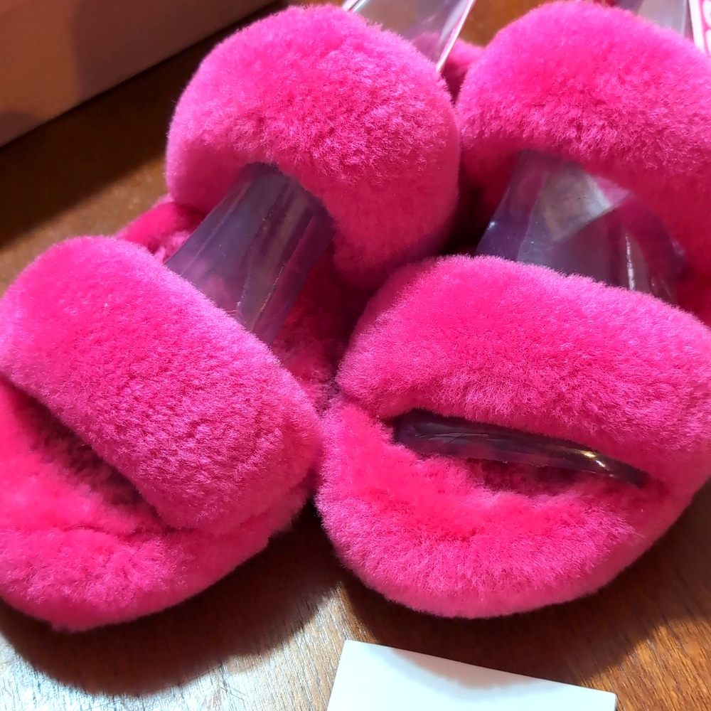 Uggs Oh yeah! Hot pink fluffy slippers